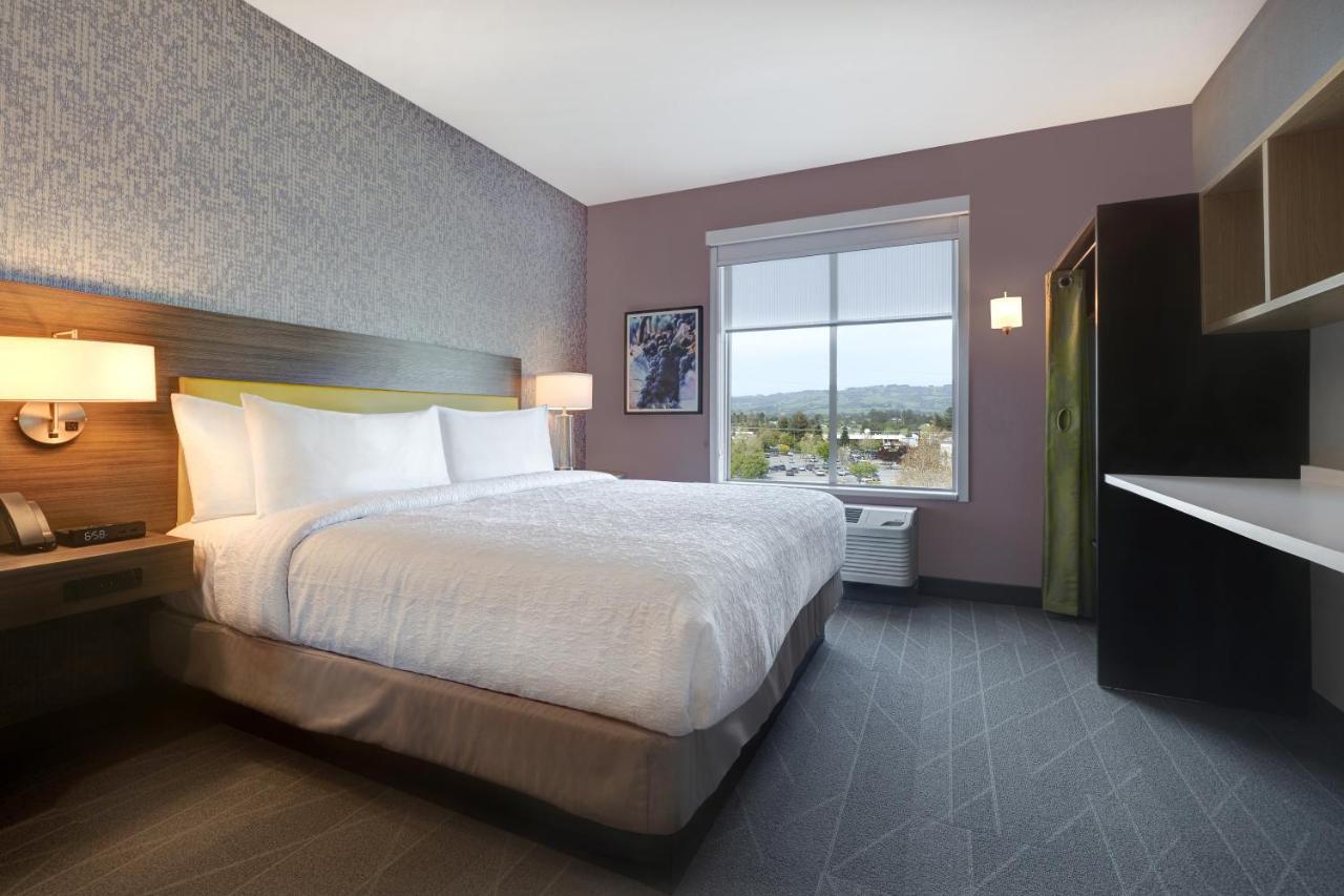 Home2 Suites By Hilton ペタルーマ エクステリア 写真