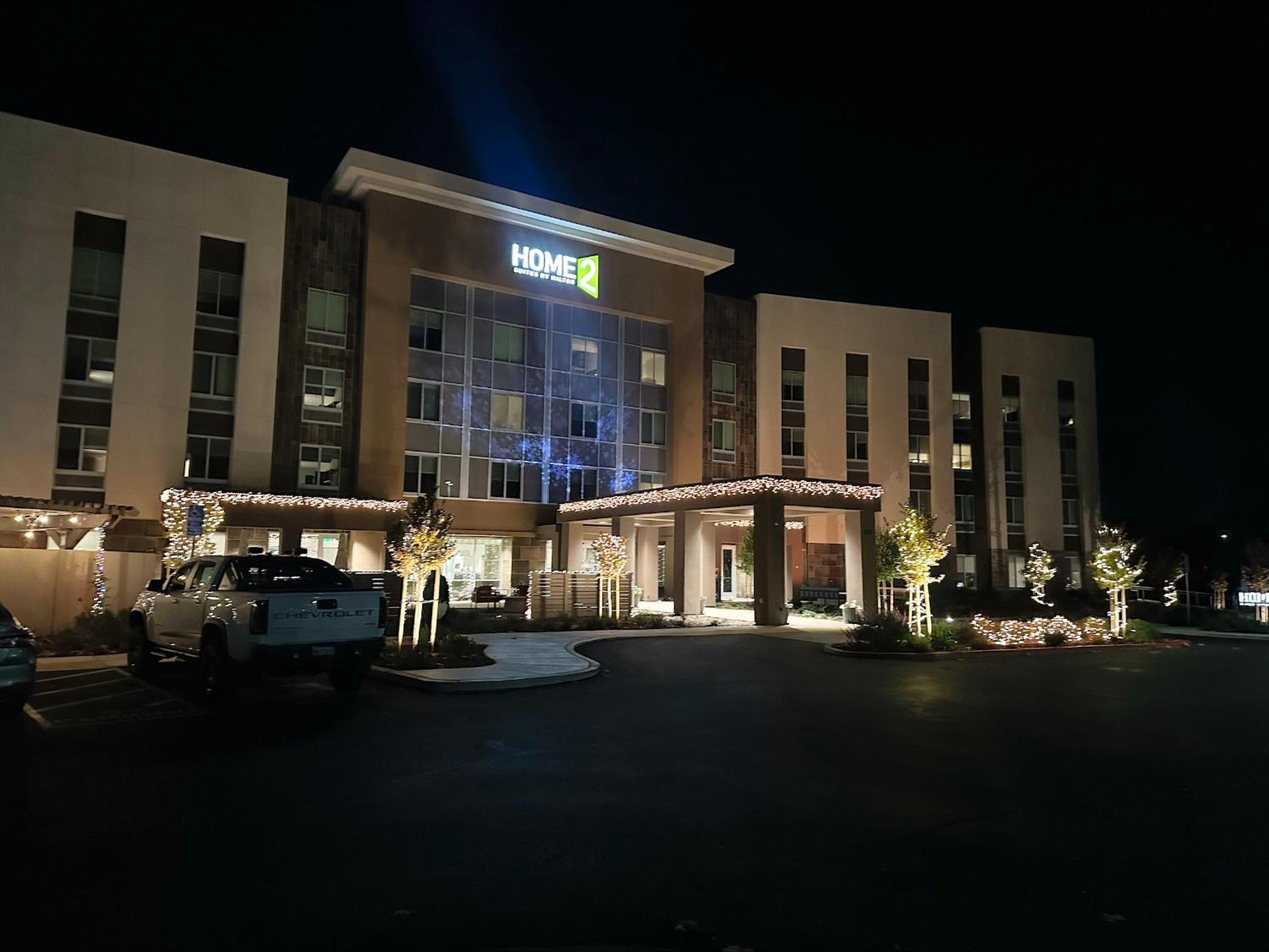 Home2 Suites By Hilton ペタルーマ エクステリア 写真